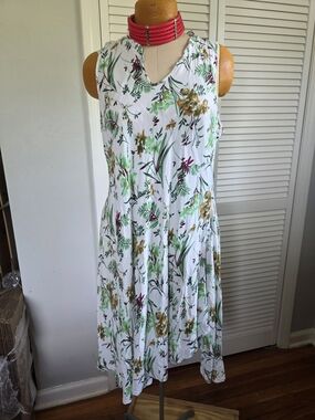 Seven Islands Floral Sleeveless Sundress White Multicolor 2X
